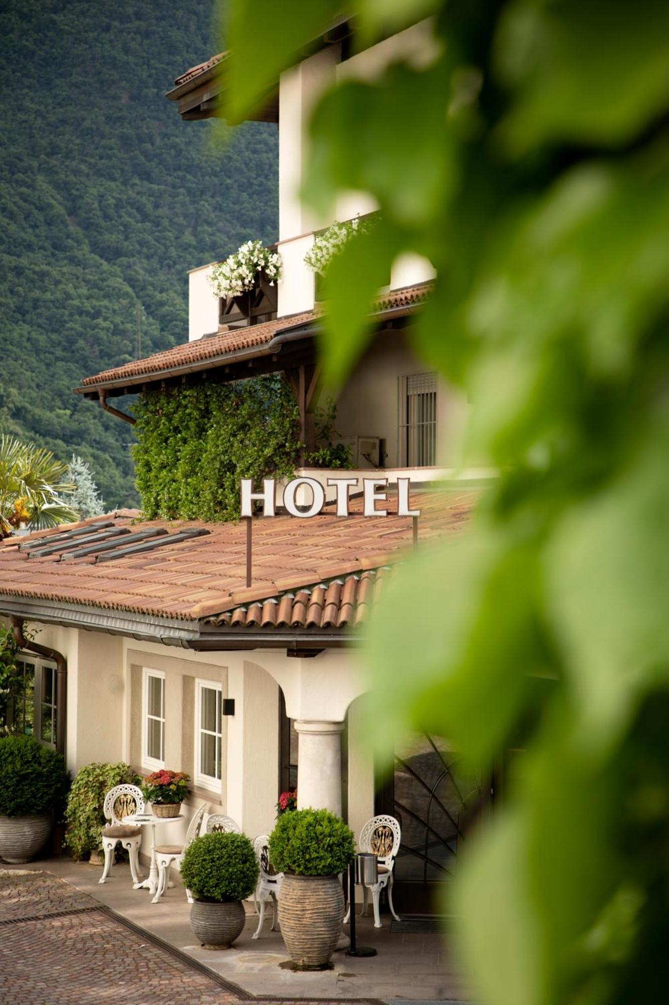 Hotel Magdalener Hof Bolzano Luaran gambar